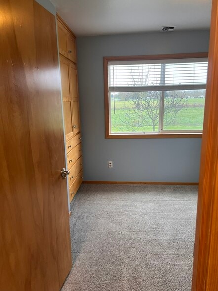 2nd Bedroom - 430 Douglas St SE