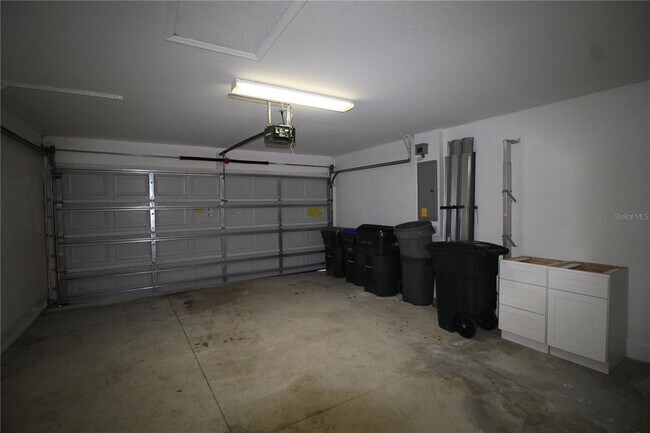 Building Photo - 5492 Douglas Rd