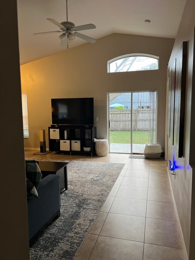 Building Photo - 2312 Ole Hickory Dr