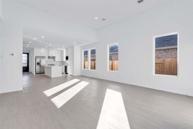 Building Photo - 13728 Windward Mist Dr