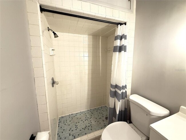 Building Photo - 3022 W Walnut St