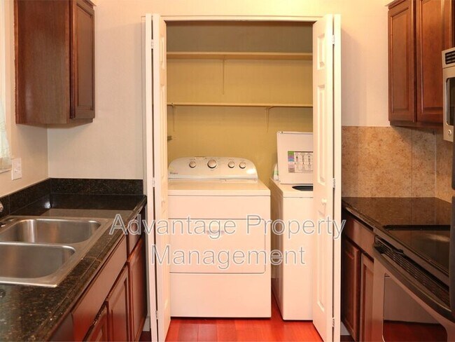 Building Photo - 1250 NW 23rd St