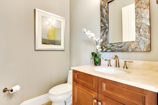 Building Photo - 128 Tulip Tree Ct