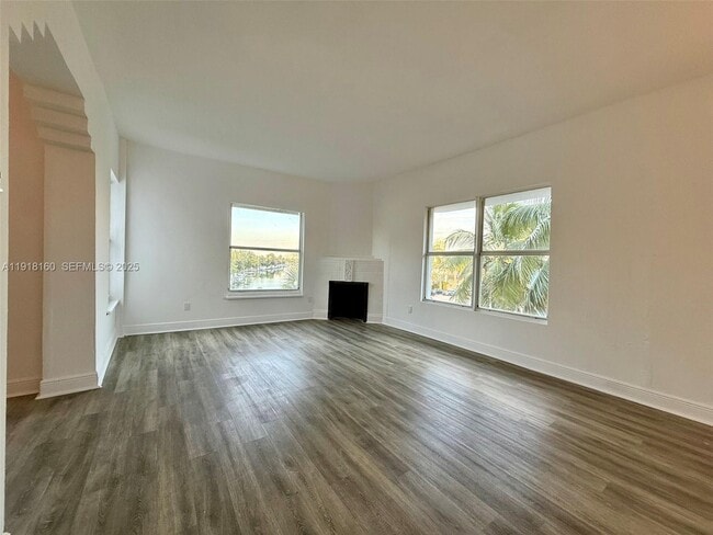 Building Photo - 4035 Meridian Ave