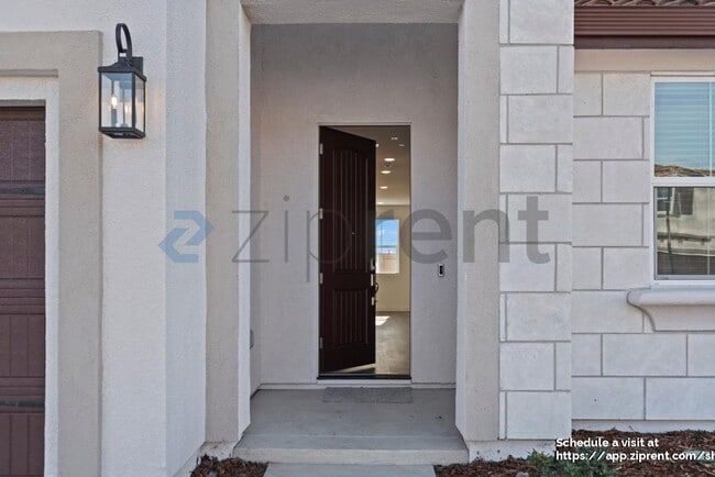 Building Photo - 426 Gold Coast Rd