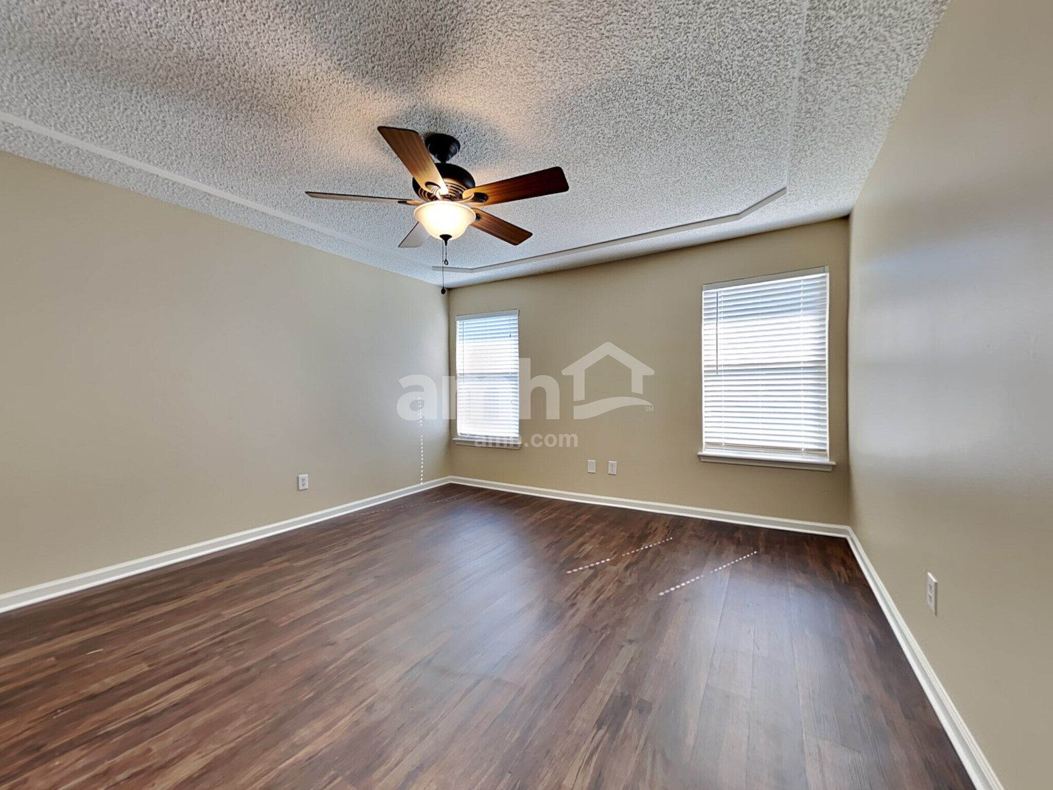 Building Photo - 2523 Sandhaven Ct
