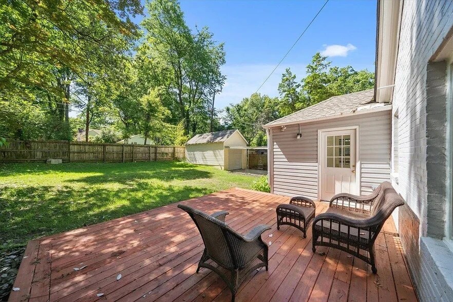 Deck - 181 Picardy St