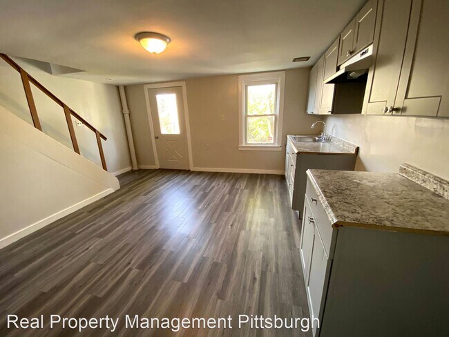 Building Photo - 3 br, 1 bath House - 318 Knox Ave