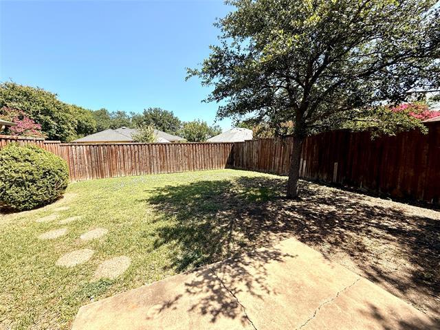 Building Photo - 1321 Chicota Dr