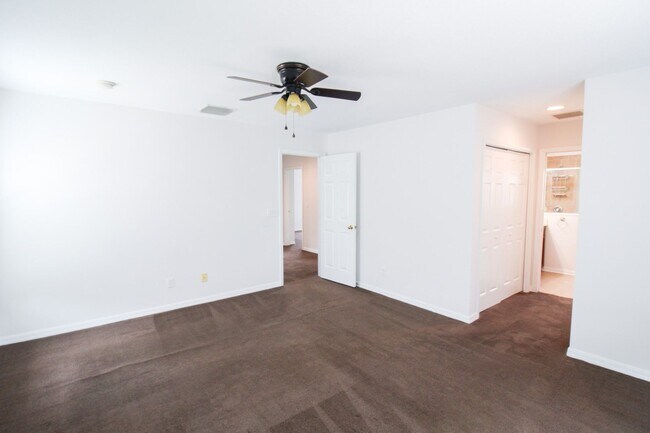 Building Photo - Lakeview 4-Bedroom, 2.5-Bath Annual Rental in Lakewood Ranch/Greenbrook