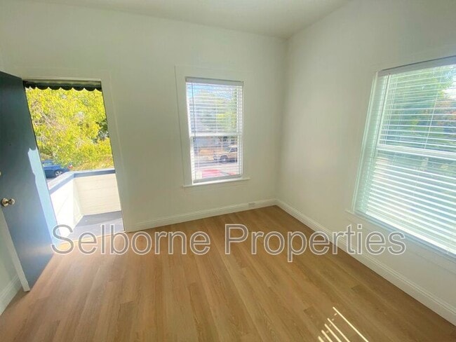 Building Photo - 4325 Essex St