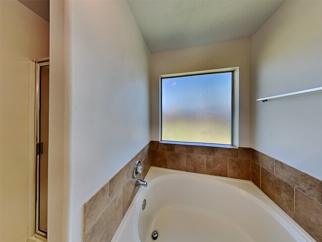 Building Photo - 2322 Steep Pine Tr