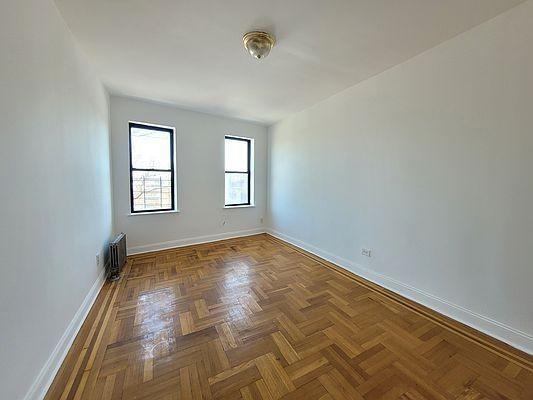 Building Photo - 3 bedroom in Bronx NY 10465