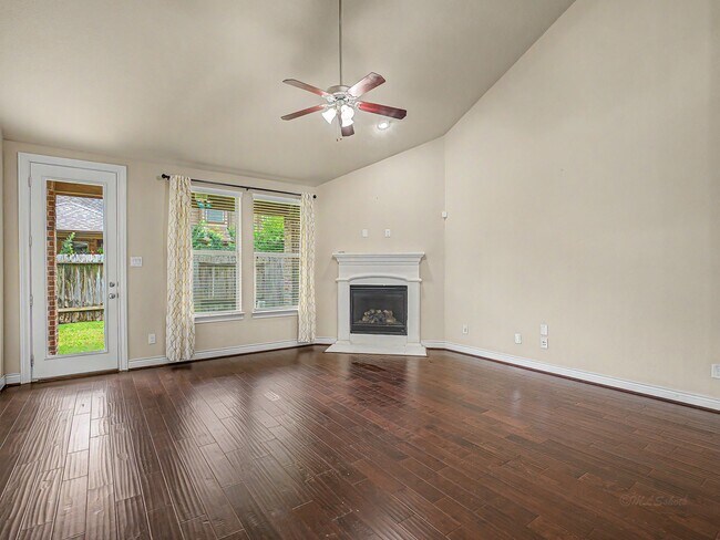 Building Photo - 24227 Peralta Glen Ln