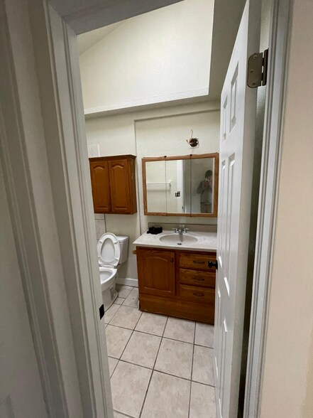 Building Photo - 5937 Sinclair St