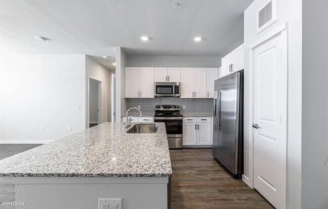 Building Photo - 2 br, 2 bath Condo - 1590 W Frontier Pkwy