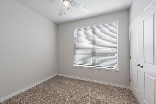 Building Photo - 4484 Marietta St