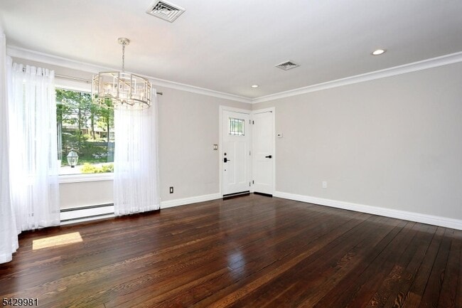 Building Photo - 28 Minnehaha Blvd
