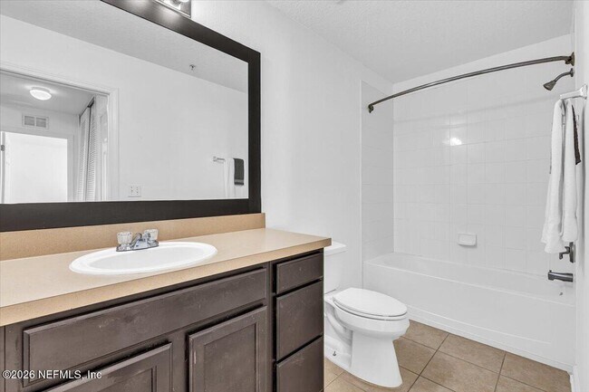 Building Photo - 2200 Marsh Hawk Ln