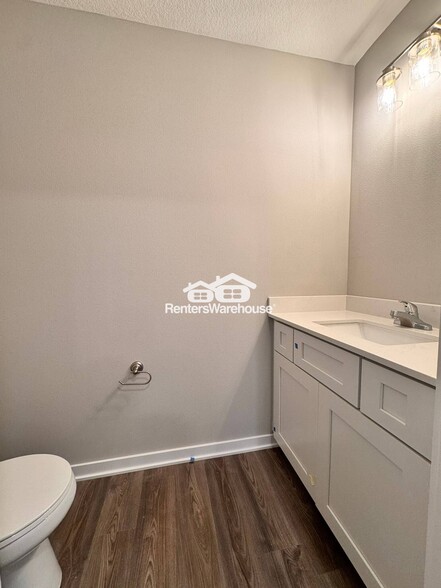 Building Photo - 1007 Adler Ct