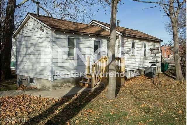 Building Photo - 703 Prairie St
