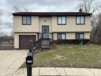 Building Photo - 5739 Ensenada Ave