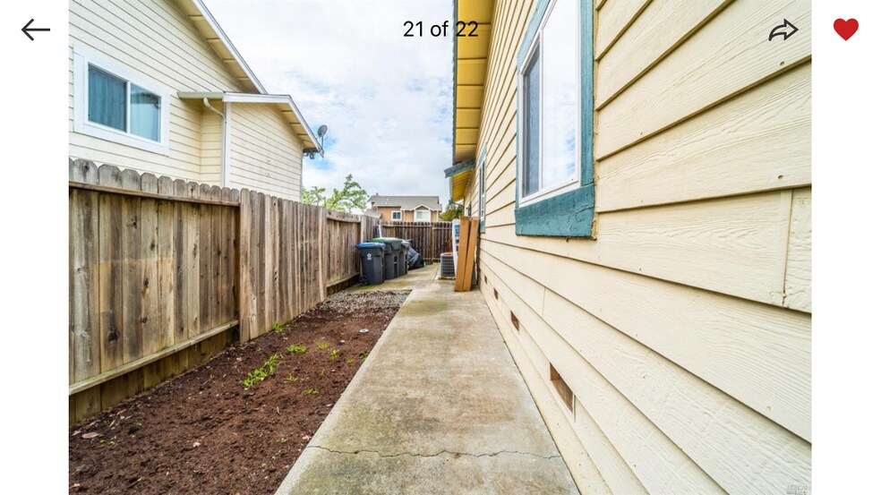 Building Photo - 2138 Lighthouse Dr