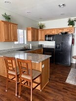 Building Photo - 1351 W Sierra Buena Ct