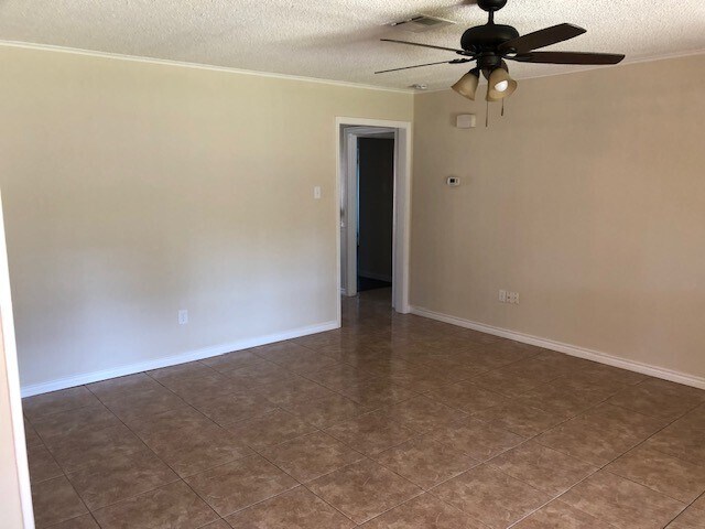 Living Area - 4116 Gallant Fox Dr