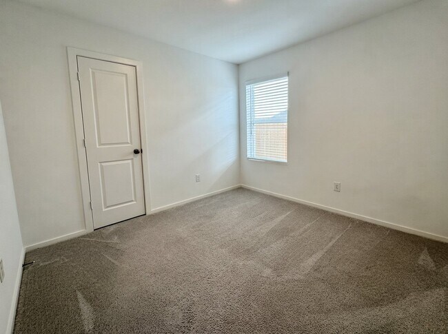 Building Photo - 26710 Dalmatian Bellflower Dr