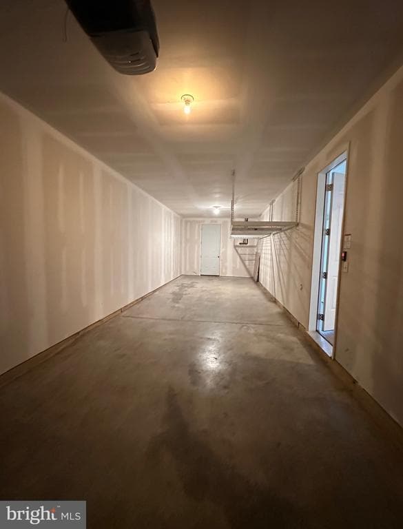 Building Photo - 562 Fawn Ln