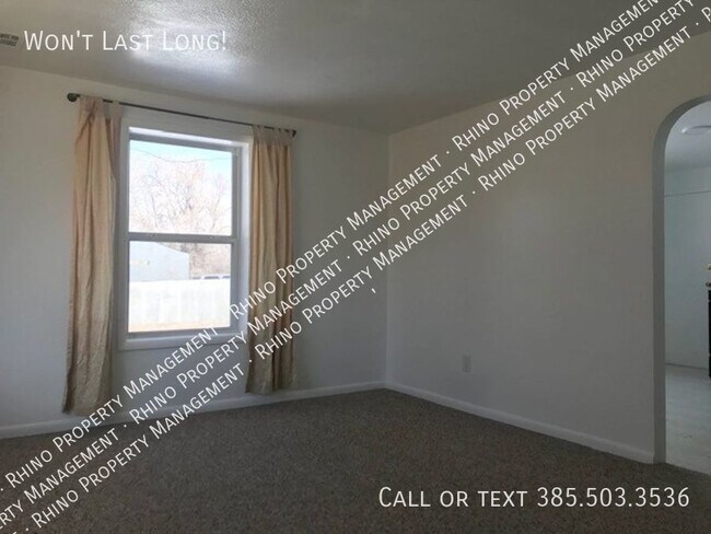 Building Photo - 2 Bedroom/1 Bathroom Home in Tooele