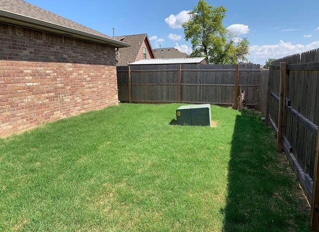 Building Photo - 925 Heather Ln