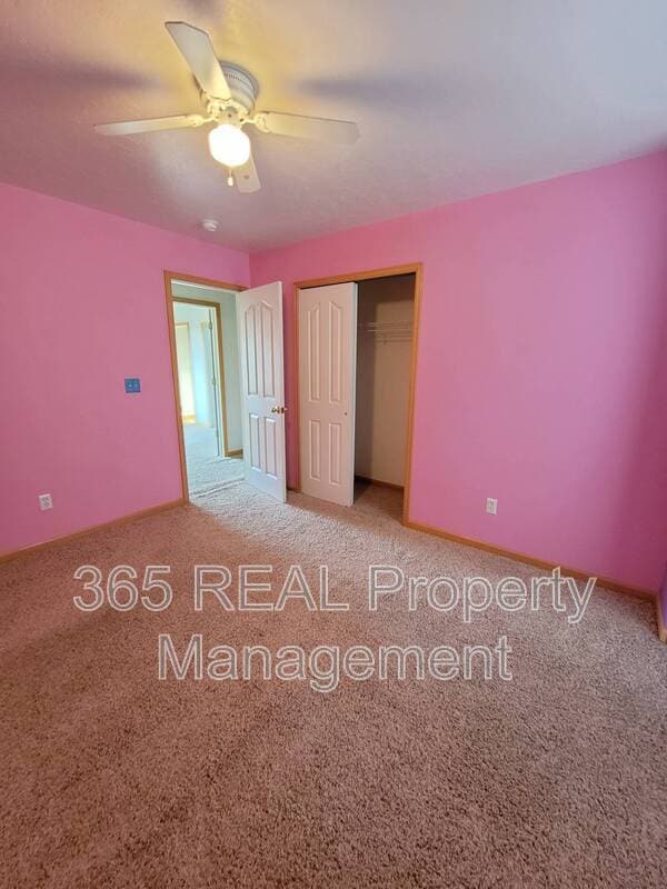 Building Photo - 6233 W 3rd Street Rd