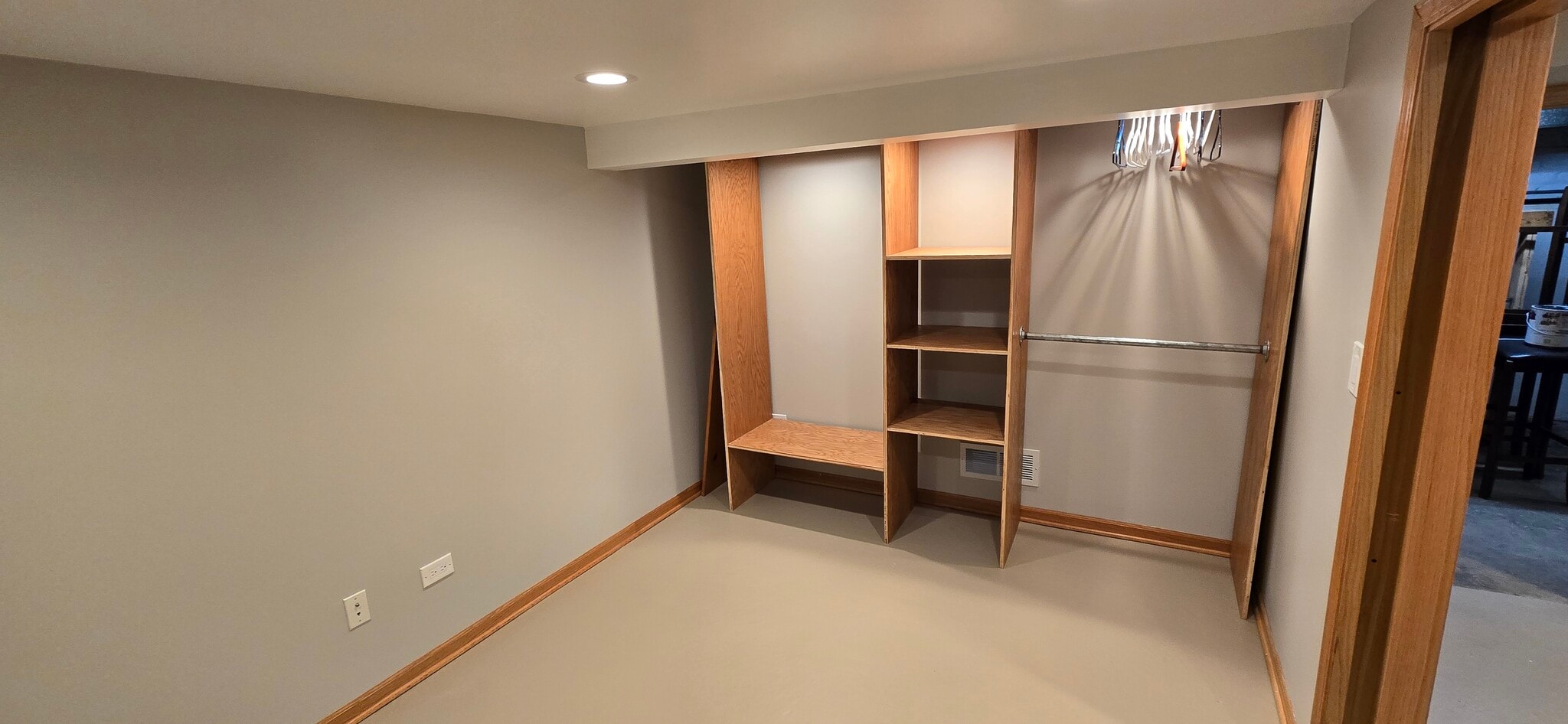 Building Photo - 5155 S Mobile Ave