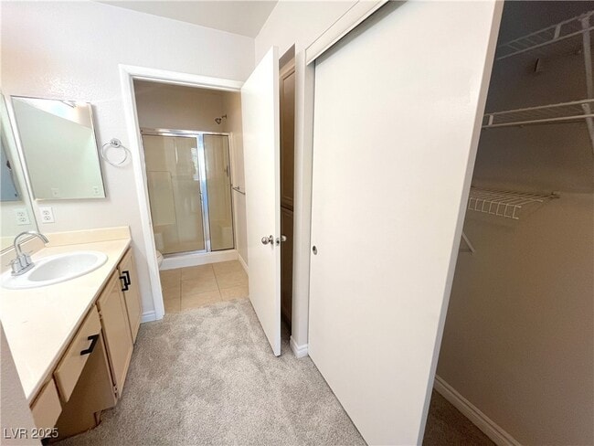 Building Photo - 8070 W Russell Rd