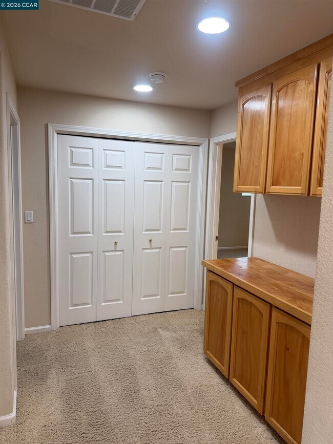 Building Photo - 4136 Bandini Ct