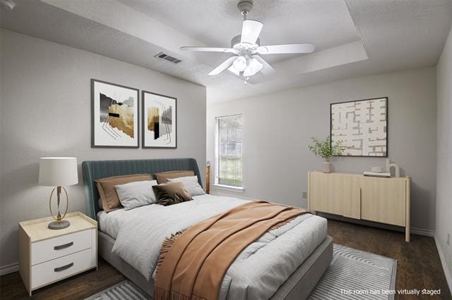 Building Photo - 1601 Arlington Dr