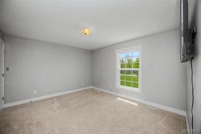 Building Photo - 46 Eagleview Dr