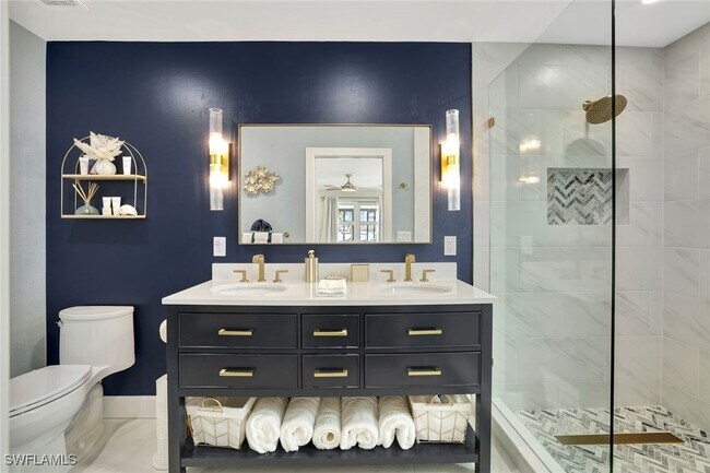 Building Photo - 236 Lagoon Ave