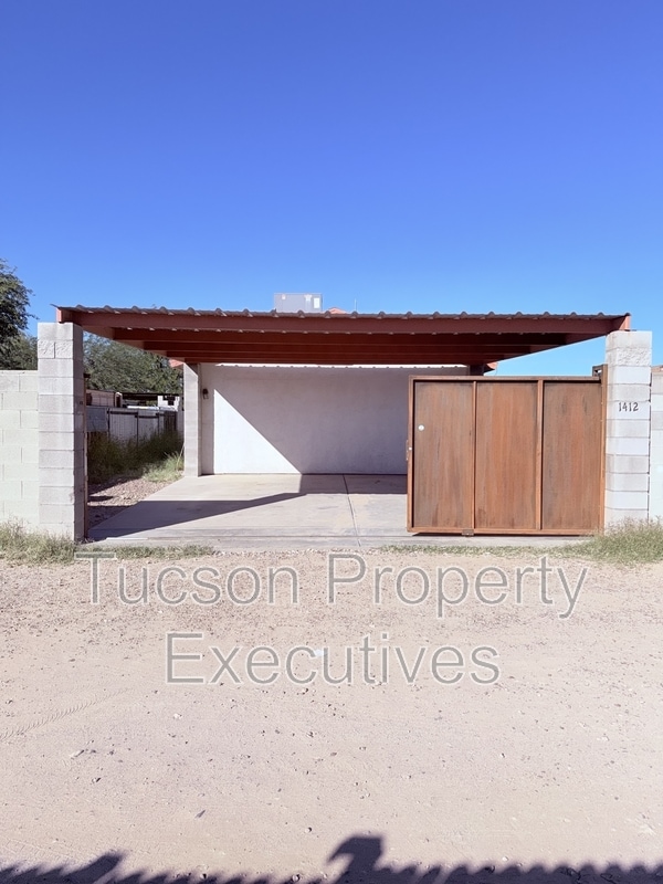 Building Photo - 1412 E 25th St