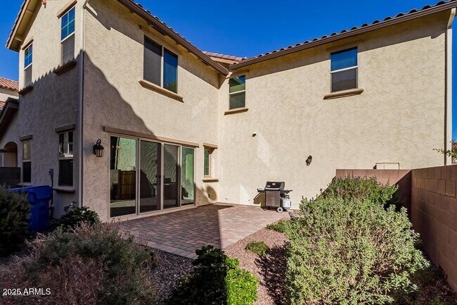 Building Photo - 888 S Annie Ln