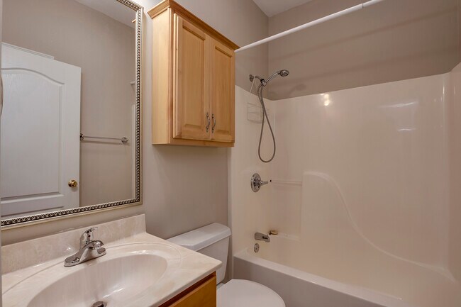 Building Photo - 115 Oligi Ln