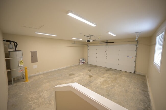 Building Photo - New 3 bed 2 bath home in Carlsborg
