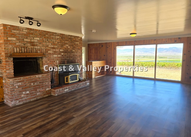 Building Photo - River Road Property for RENT!!!