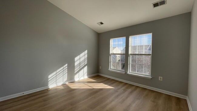 Building Photo - Idlewild Townhome