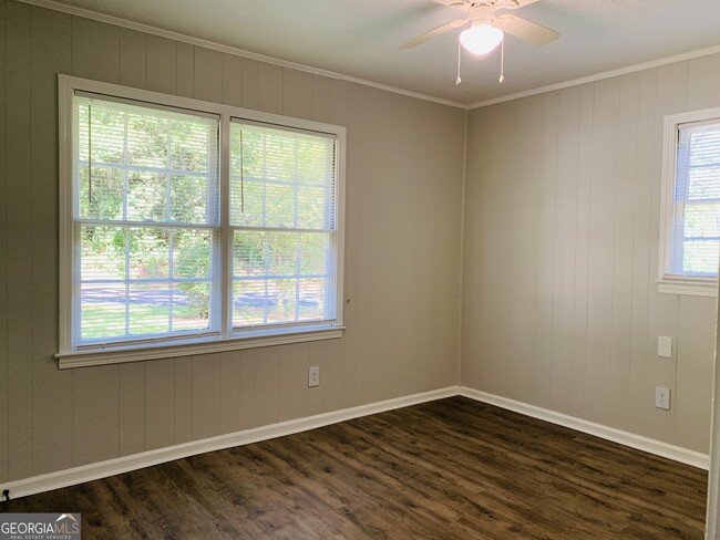 Building Photo - 139 Jack Russell Rd