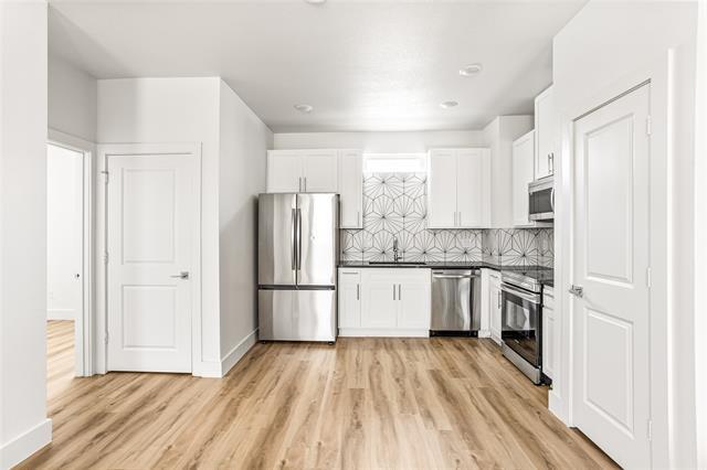 Building Photo - 2509 Benbrook Blvd