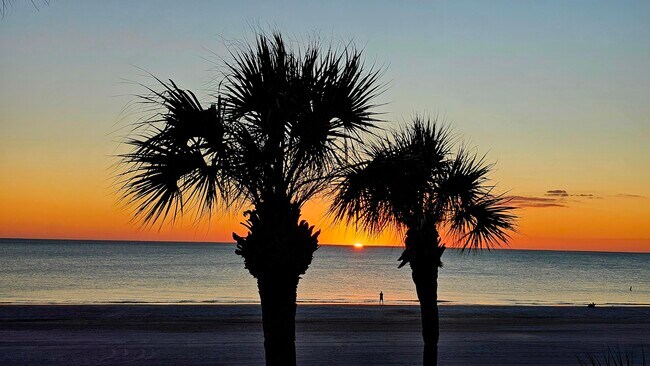 Primary Photo - 17940 Gulf Blvd