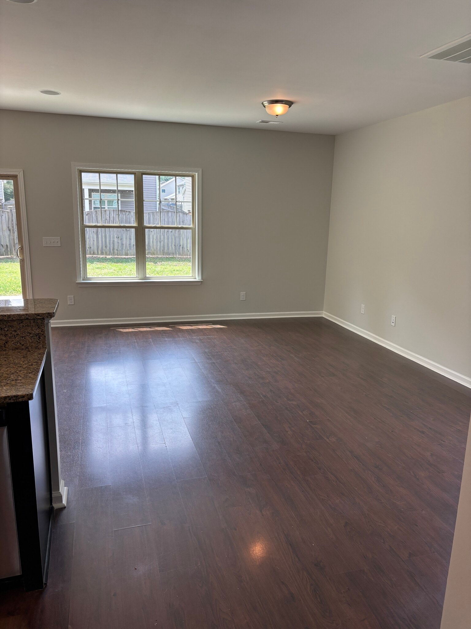 Building Photo - 756 Helmsman Ln